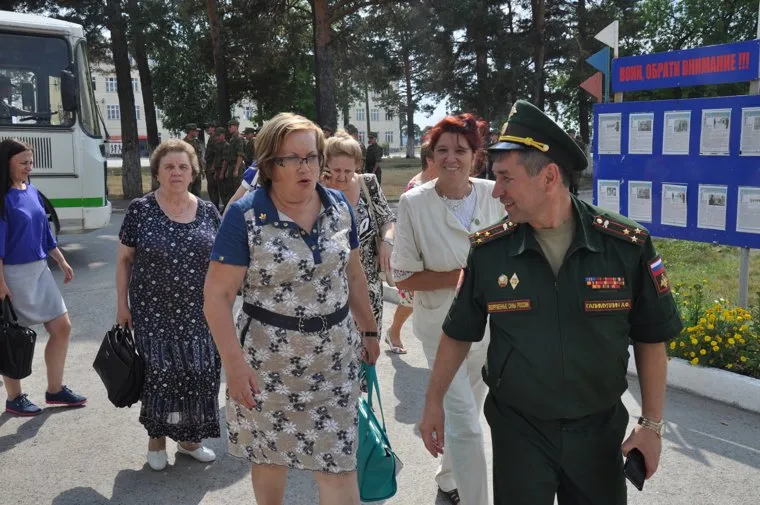 Начальник 473 окружного учебного центра (Елань) Анвар Галимуллин, мерзлякова татьяна, галимуллин анвар