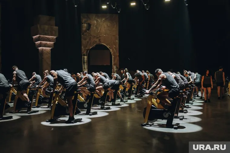 Храмцов рассказал на комедийном шоу об участии в «Титанах» и своем семейном положении