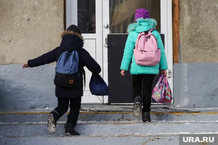 Младшие классы продолжат ходить в школы региона