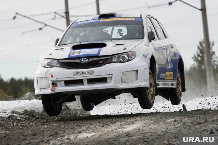 Полноприводный Subaru Justy 1992 года выпуска за 40 тысяч рублей можно купить в ХМАО