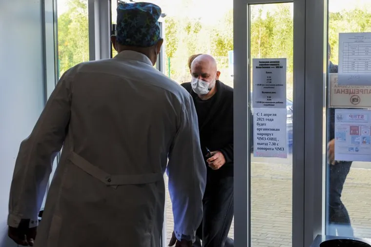 Денис Проценко в инфекционном госпитале. Красная зона. Челябинск