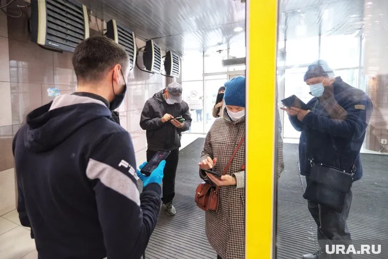 В России ввели коронавирусные ограничения