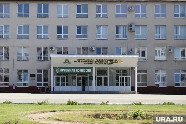 В Лесниковском филиале КГУ проводят ремонты