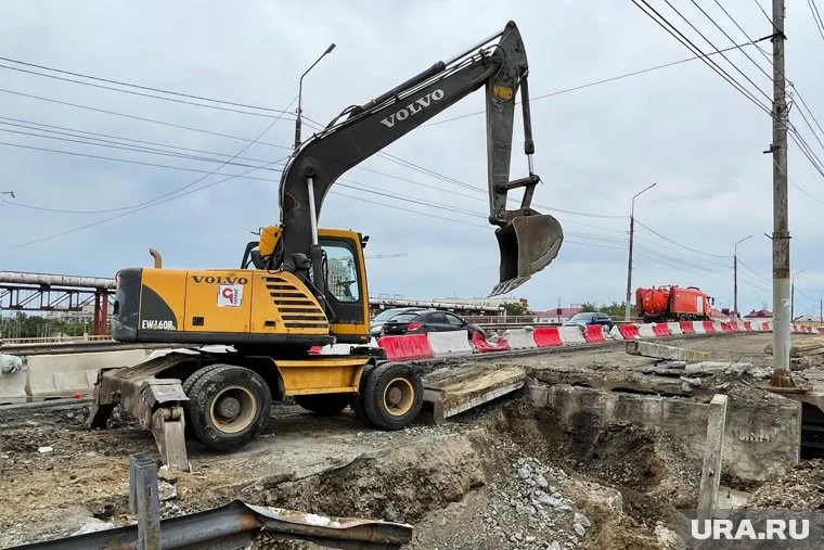 Подрядчик продолжает срывать сроки ремонта Некрасовского моста в Кургане