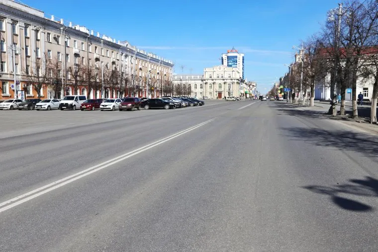 Пустые улицы во время нерабочих дней. Курган