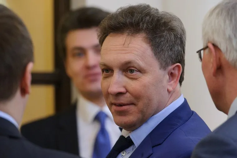 Подписание соглашения о строительстве ледовой арены для ДЮСШ между УГМК и администрацией Екатеринбурга. Екатеринбург