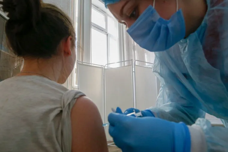 Вакцинация старшеклассников а лицее N 88. Екатеринбург