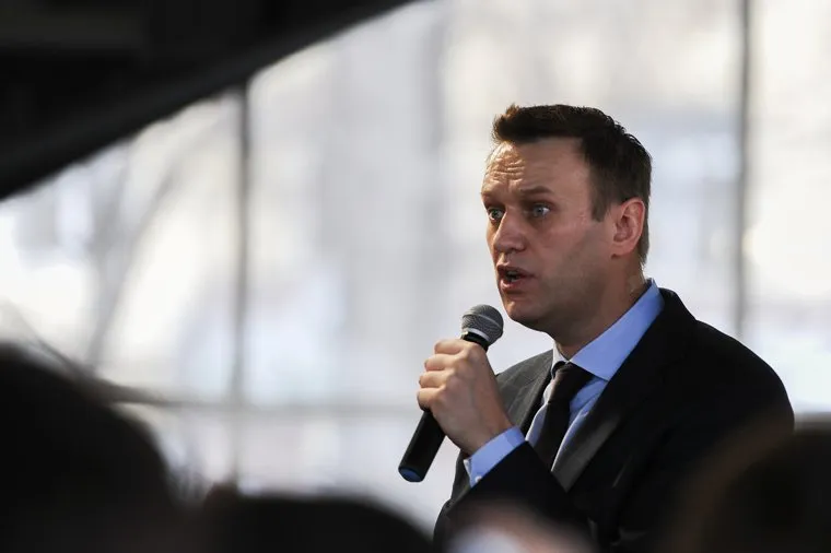 Алексей Навальный встретился с волонтерами своего штаба, выступил на митинге против Томинского ГОК и провел пресс-конференцию для журналистов. Челябинск, навальный алексей