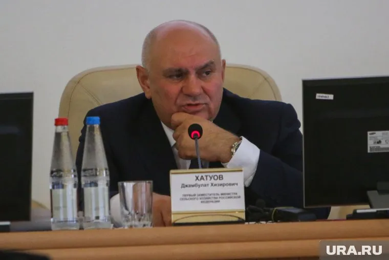 Джамбулат Хатуов провел совещание по развитию АПК Зауралья