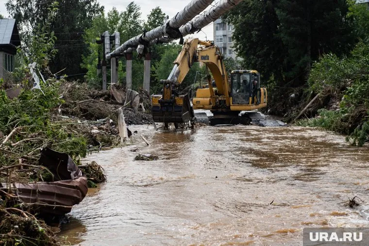 Последствия первого потопа устраняли больше недели