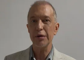 «Работаю нешаблонно»: сколько берет Соседов за новогодние корпоративы