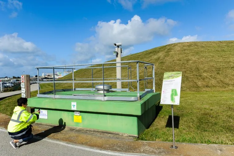Экскурсия по площадке приповерхностного захоронения РАО национального агентства Франции по обращению с РАО ANDRA. Франция