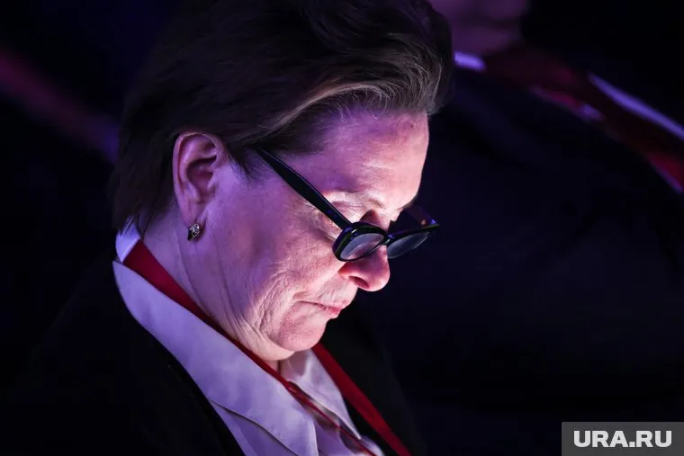 Губернатор Комарова провела встречу с жителями Нягани