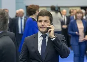 Губернатор ЯНАО пытается купить аэропорт у Utair