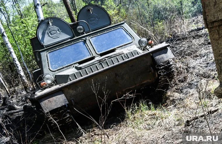 Гусеничный БТР банкротного подрядчика «Роснефти» продают в ХМАО