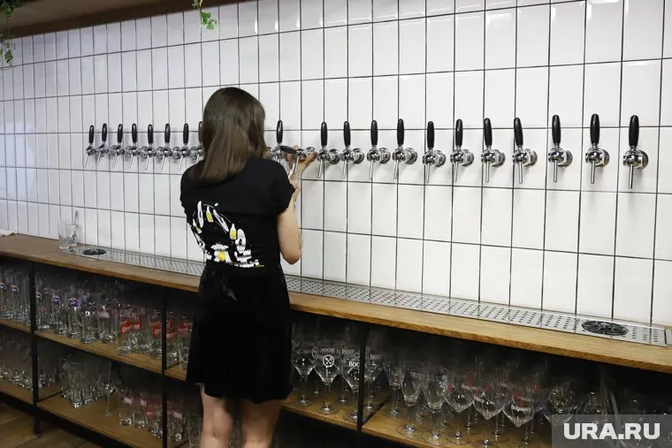 Распивать алкоголь ночью можно будет только в ресторанах и кафе