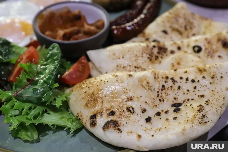 Блогер прилетел на один день в Тобольск и успел посетить 5 заведений