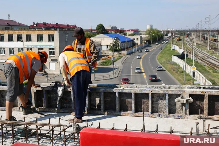 В правительстве Курганской области заявили, что «набираются опыта» на ремонте Некрасовского моста