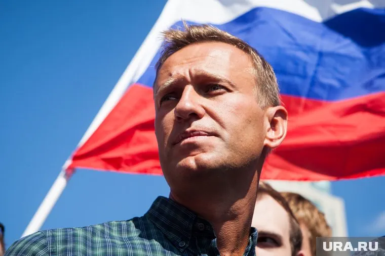 Алексей Навальный проведет в тюрьме на полтора месяца меньше