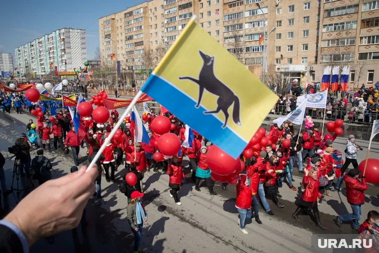 В Сургуте первомайская демонстрация установила рекорды по численности и оперативности