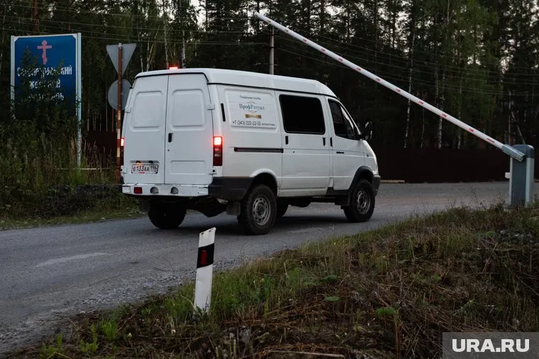 Под угрозой закрытия город и поселок в Сургутском районе