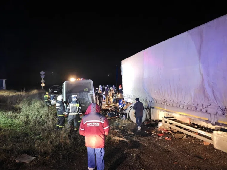 Очевидцы не остались в стороне и помогли экстренным службам