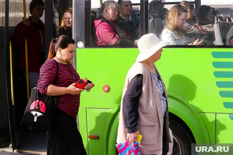 Автобус №12 перестанет ходить в Челябинске с 12 августа (архивное фото) 