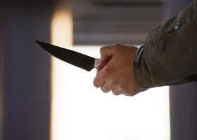 Пермяк несколько раз ударил ножом пассажира трамвая в Ростове