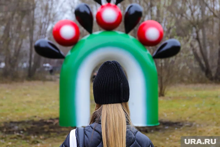 Во время благоустройства парка арт-объект сильно поцарапали