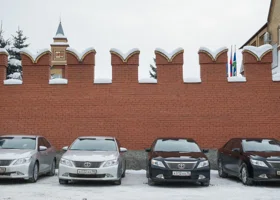 На каких авто ездят в представительстве правительства Ямала в Москве