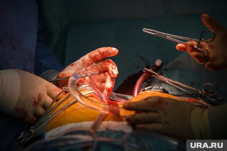 Операция длилась около шести часов