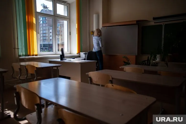 Другие мероприятия переносятся на другие сроки, либо проводятся в формате онлайн, либо отменяются