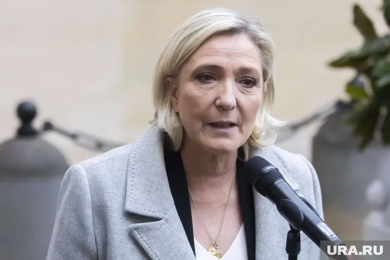 Ле Пен приговорена к четырем годам лишения свободы