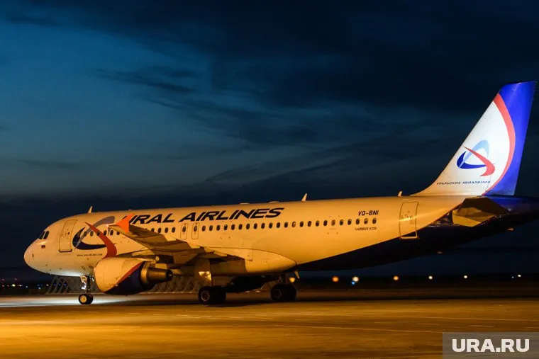 Пассажиры рейса U6 226 «Уральских авиалиний» прибыли в Екатеринбург на резервном самолете