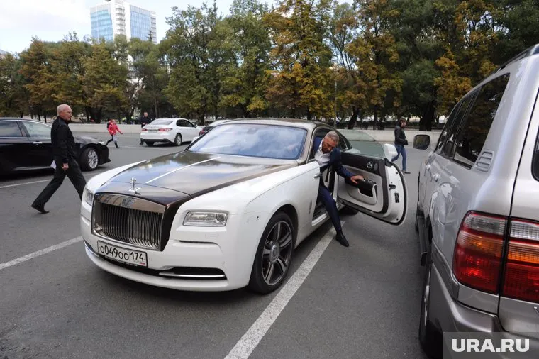 Александр Аристов (на фото) приехал поздравить Алексея Текслера с победой на выборах