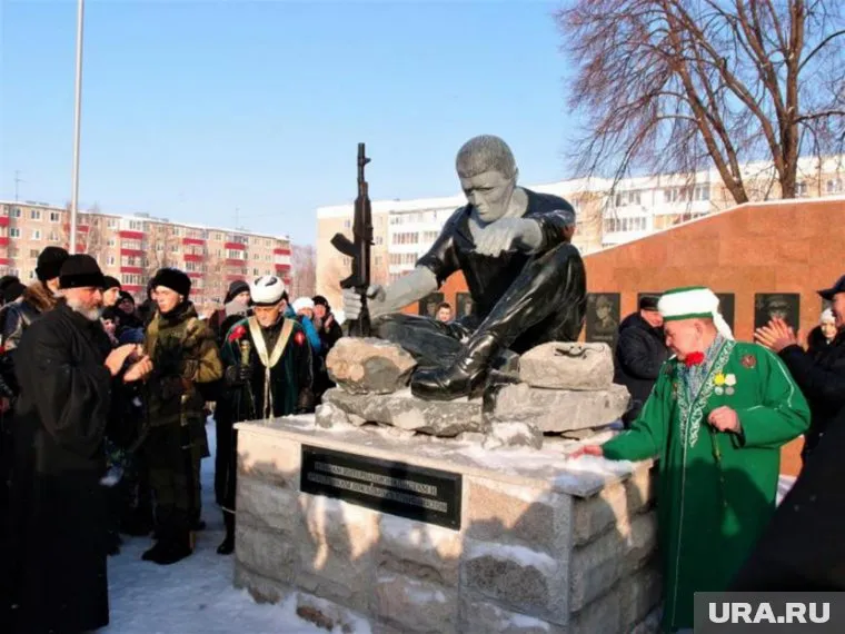 Памятник многие пользователи посчитали откровенной халтурой