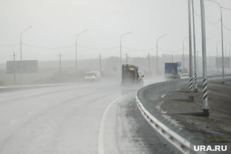 Водителей предостерегли выезжать на загородные трассы из-за погоды