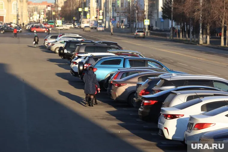 Подержанные автомобили со скидками быстро раскупают