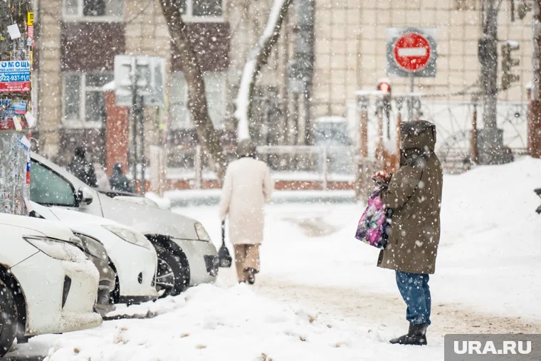 На женщину напали между домами на улице Мира