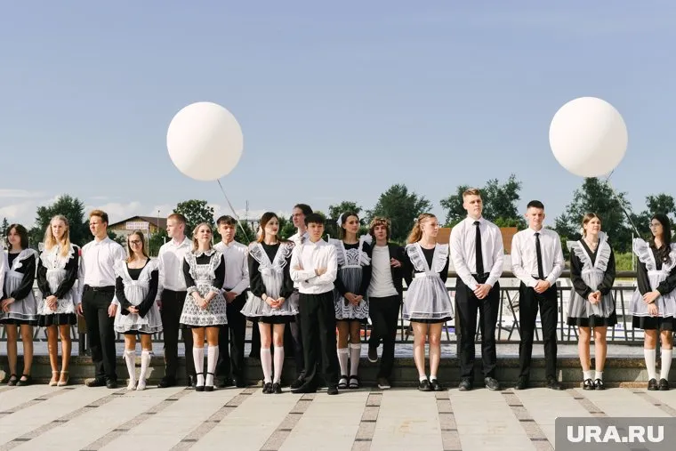 Зачастую подговорить детей к школе довольно за платно для родителей 