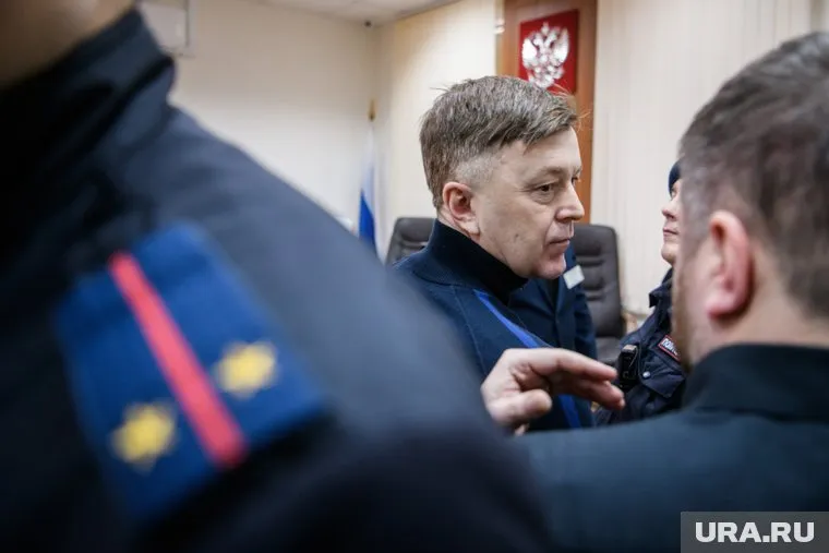 Василий Старков пытается уехать на СВО