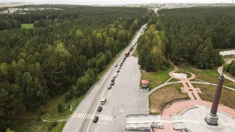 Горящий лес возле горы Волчиха. Свердловская область 