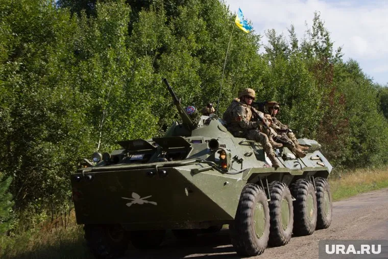 Бойцы «Азова» готовятся вернутся в зону боевых действий, заявил Николай Уршалович