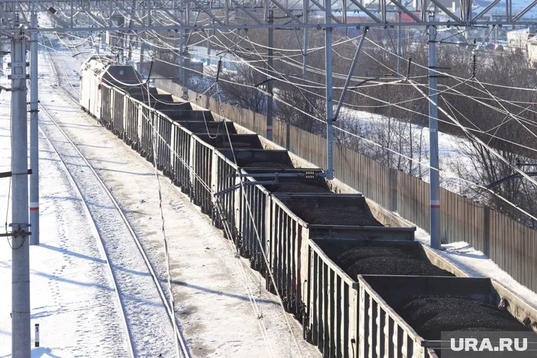 СвЖД отказалась принимать состав из 48 вагонов с хризотилом «Ураласбеста»