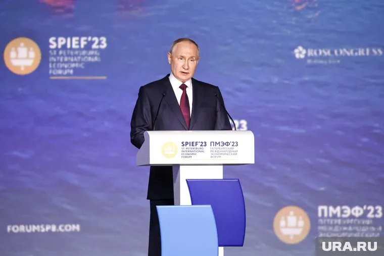 Путин выступил с обращением к россиянам