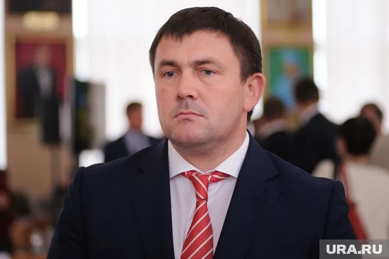 Алексей Шмыков рассказал, что в Свердловской области сохранятся коронавирусные ограничения