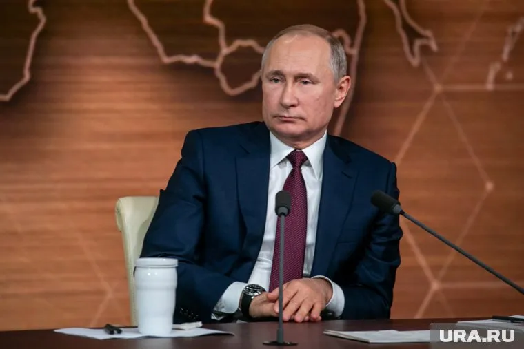 Владимир Путин проведет встречу с Эллой Памфиловой