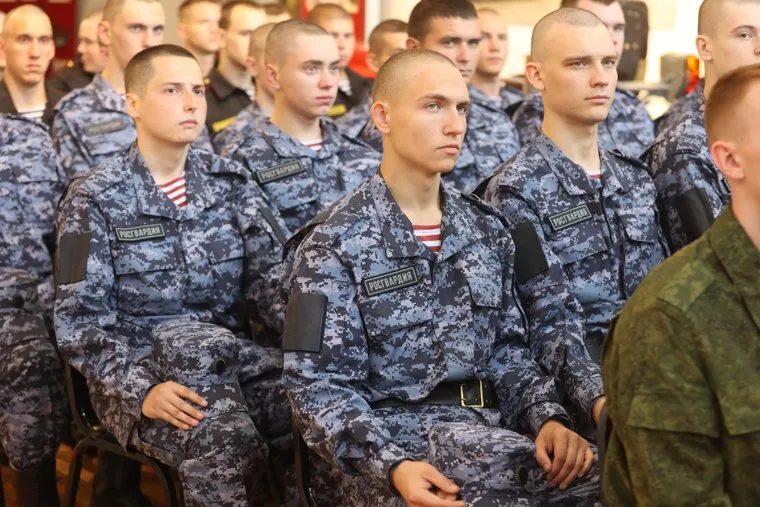 Отправка призывников в элитные войска. Курган