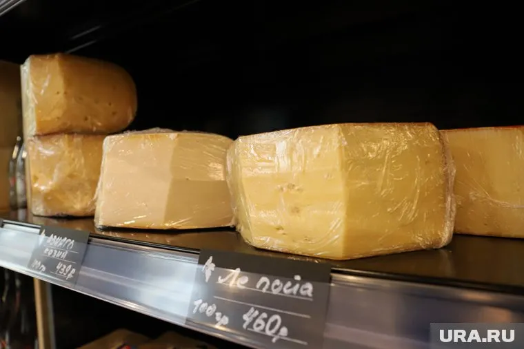 В сыре обнаружили растительные жиры и масла, неуказанные в составе