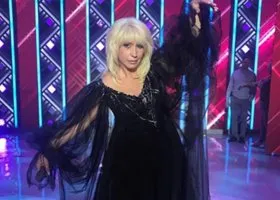 Аллегрова едва не разбилась на вертолете на Ямале